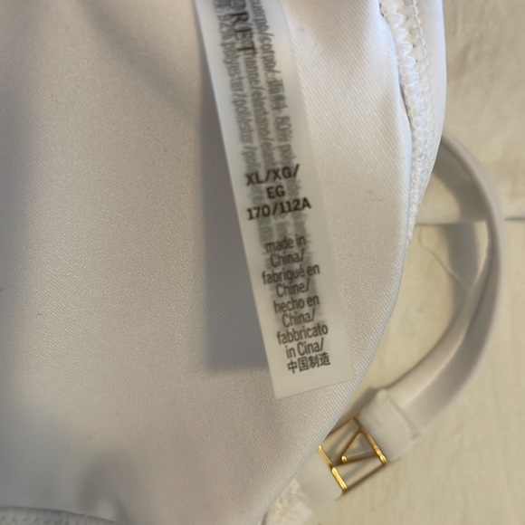 Swim top - Picture 6 of 7